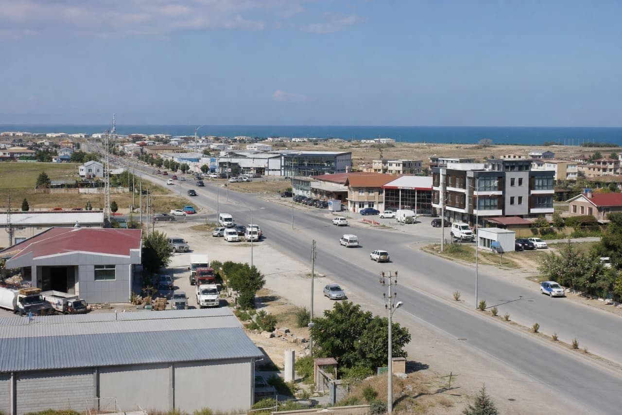 Türkmenli Yola Cepheli Tarla Vasıflı Arsa — 4.200 m² — Fotoğraf 1